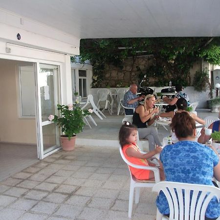 Tug Hotel Kusadası Exterior foto